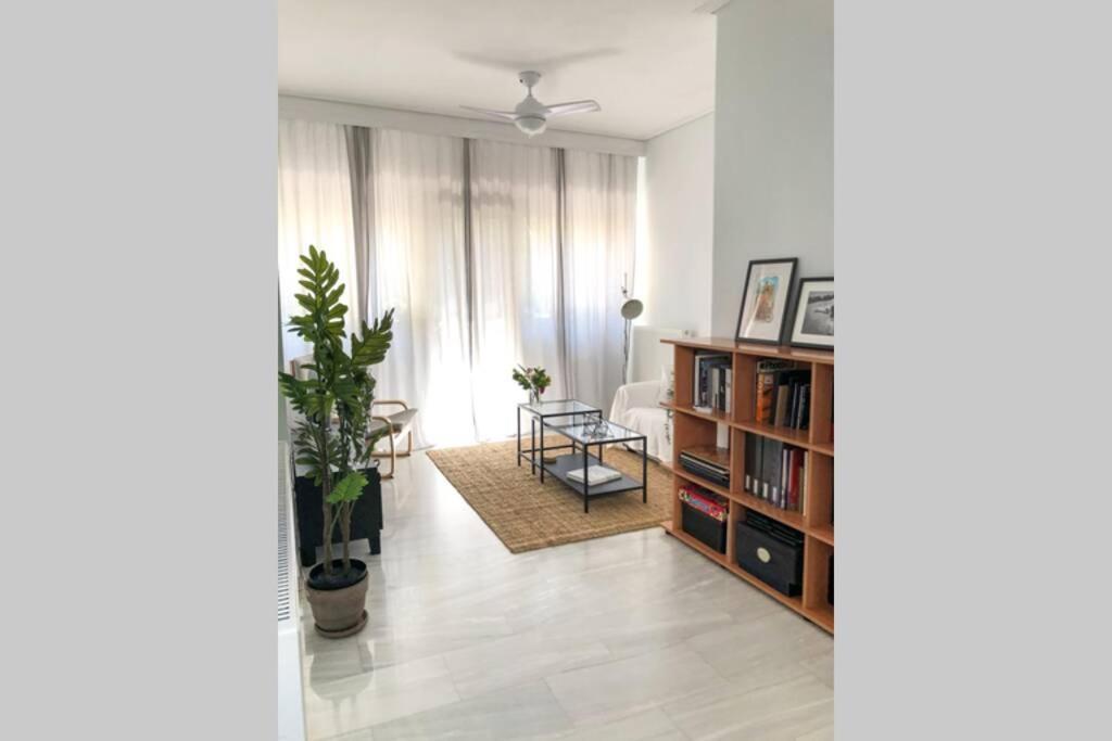 Your Cozy Downtown Home - Apartment 拉里萨 外观 照片